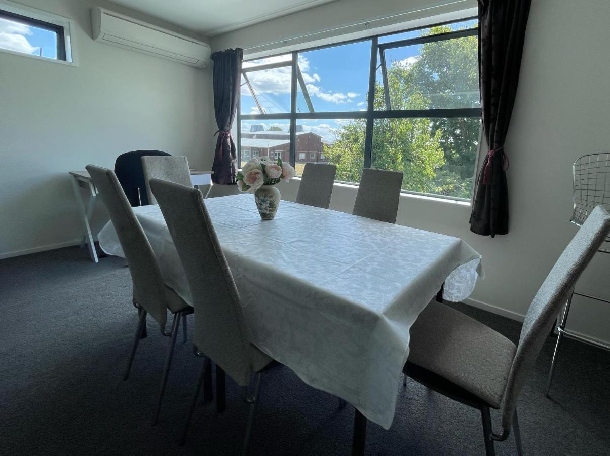 Quiet, New, Sunny Cnzhouse On Upstairs Near Cbd Appartement Christchurch Buitenkant foto