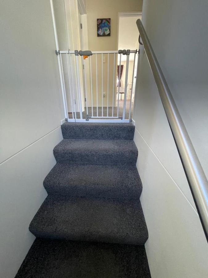 Quiet, New, Sunny Cnzhouse On Upstairs Near Cbd Appartement Christchurch Buitenkant foto